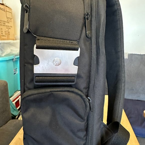 Manfrotto Black Veloce V Camera/Laptop Backpack - Picture 2 of 7